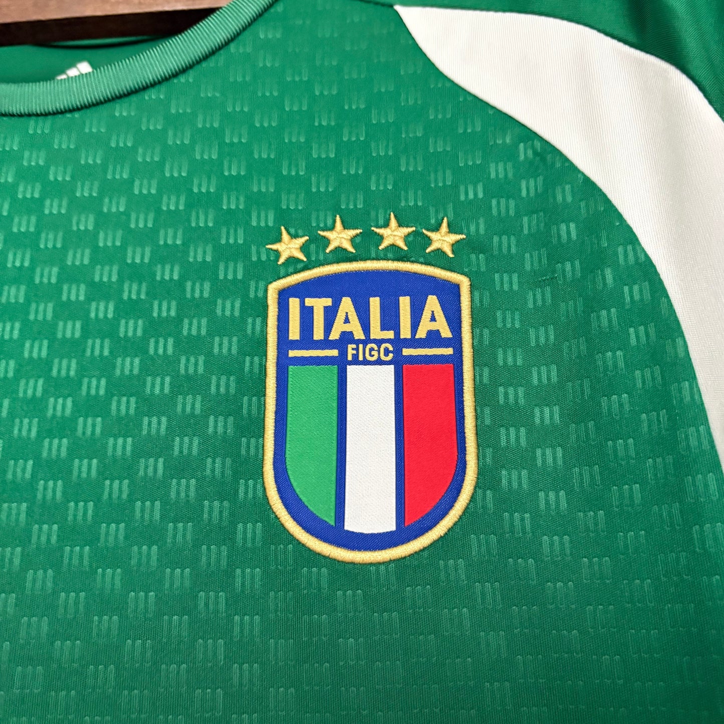 Maglia ufficiale Italia Mondiali 2026 Allenamento Versione Fan