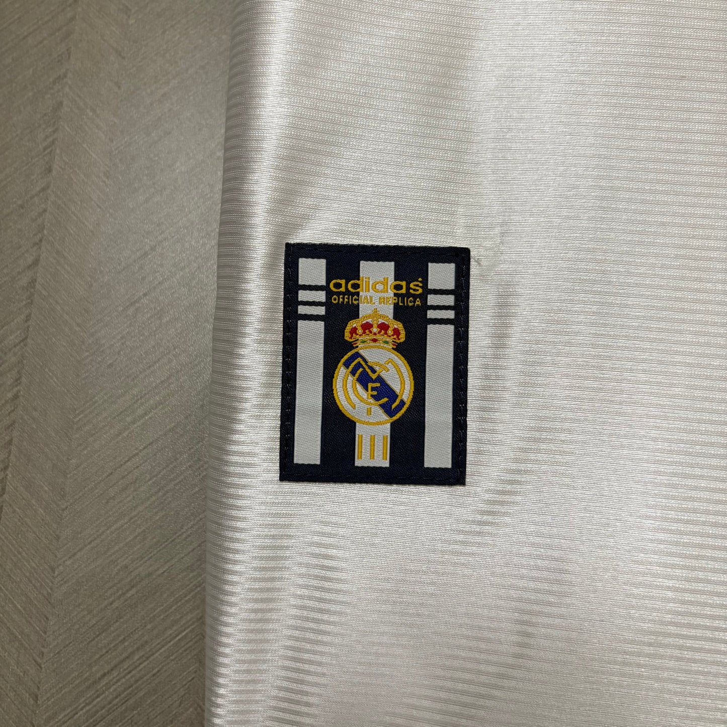 Maglia ufficiale Real Madrid 1998/1999 Retro Version