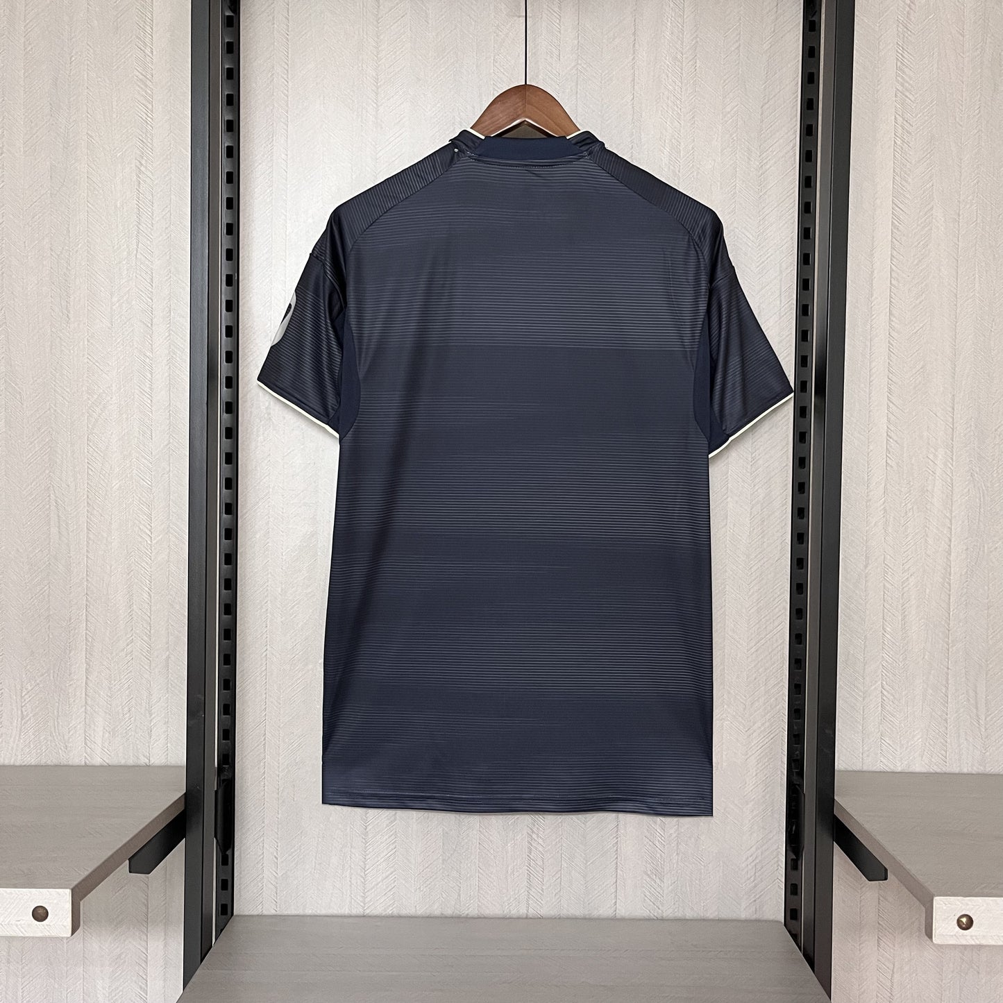 Maglia ufficiale Real Madrid 25/26 Away Fan Version