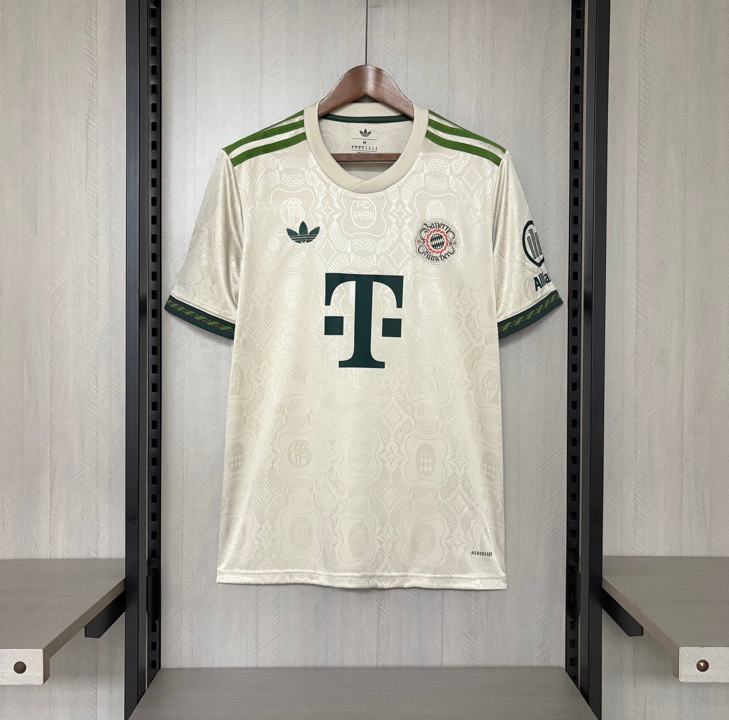 Maglia ufficiale Bayern Monaco 25/26 Edizione Speciale Versione Tifoso