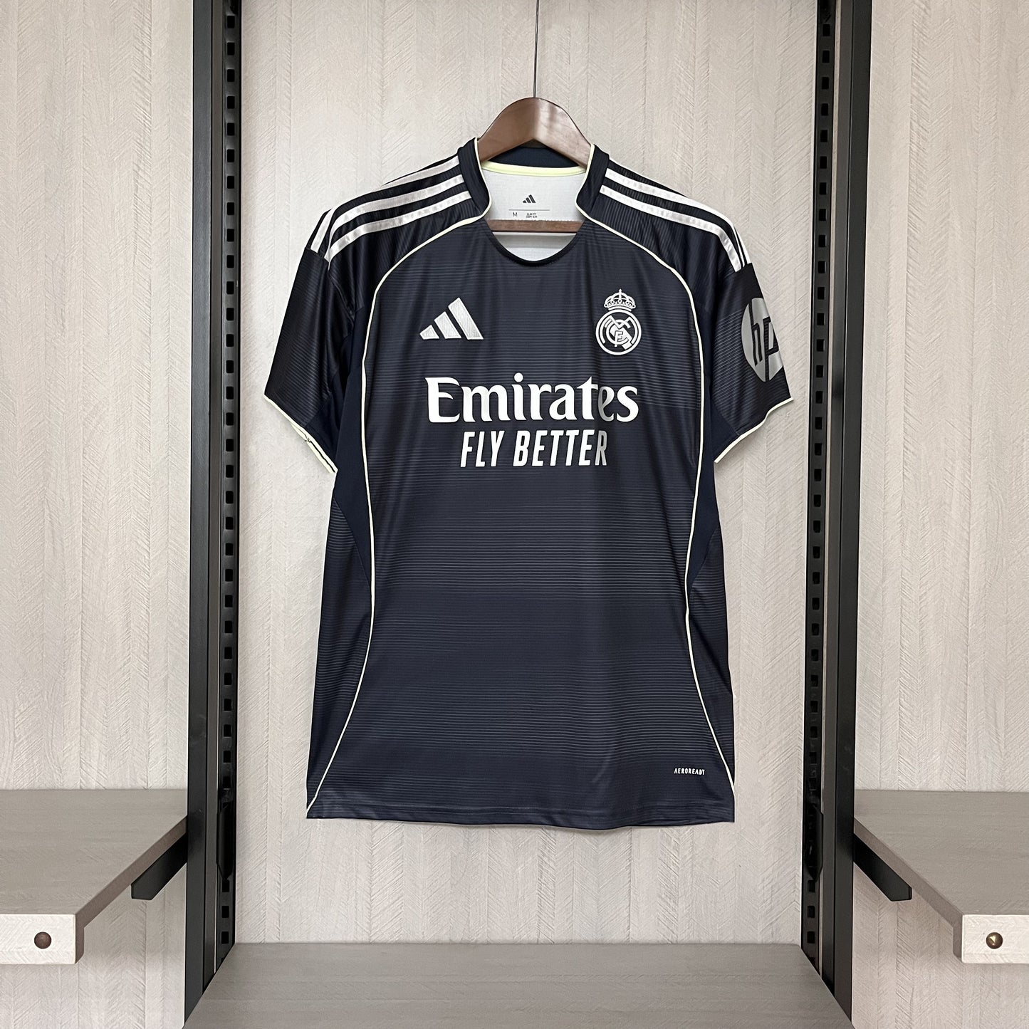 Maglia ufficiale Real Madrid 25/26 Away Fan Version