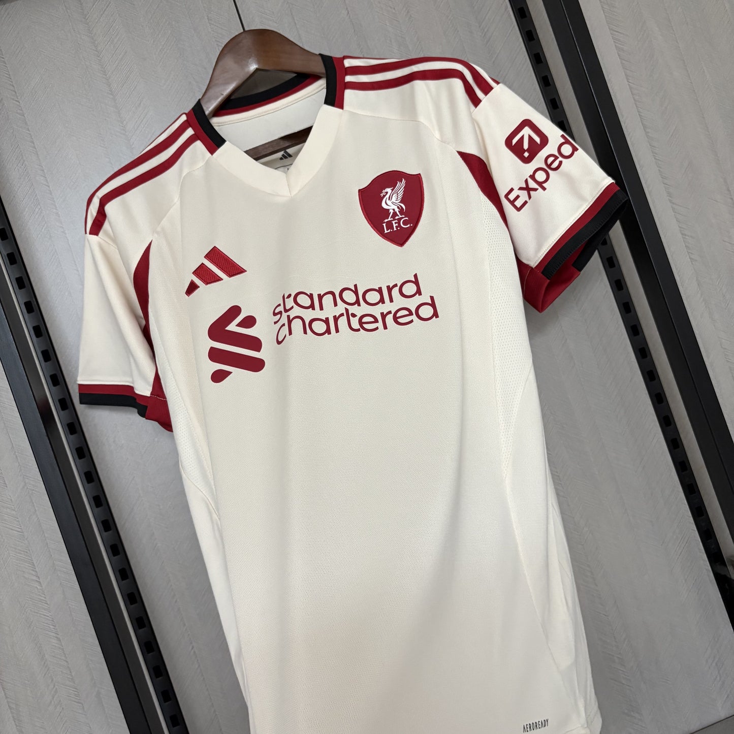 Maglia ufficiale Liverpool 25/26 Trasferta Versione Tifoso