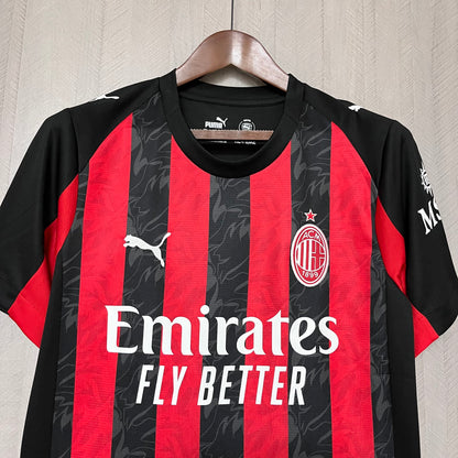 Maglia ufficiale Milan 25/26 Home Versione Tifoso