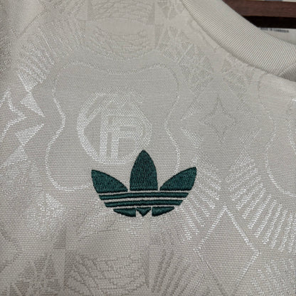 Maglia ufficiale Bayern Monaco 25/26 Edizione Speciale Versione Tifoso