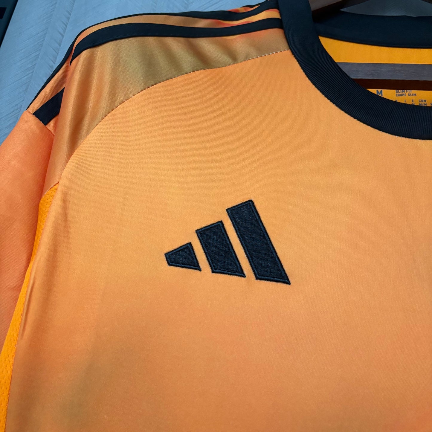 Maglia ufficiale Roma 25/26 Away Fan Version