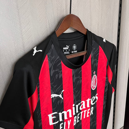 Maglia ufficiale Milan 25/26 Home Versione Tifoso