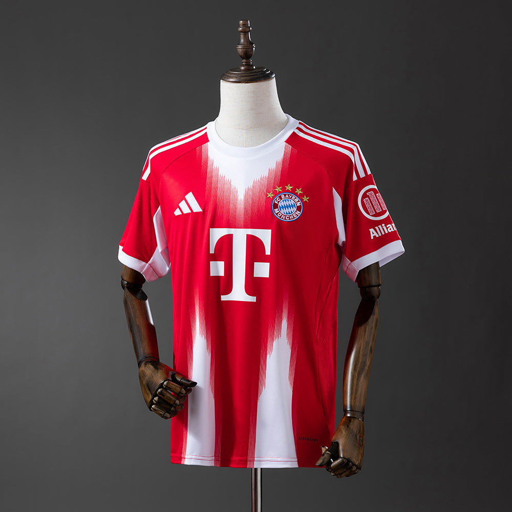 Maglia ufficiale Bayern Monaco 25/26 Home Fan Version
