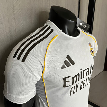 Maglia ufficiale Real Madrid 25/26 Home Player version