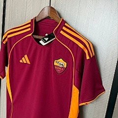 Maglia ufficiale Roma 25/26 Home Fan Version